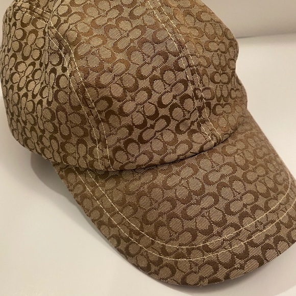 COACH BASEBALL HAT - Picture 1 of 3